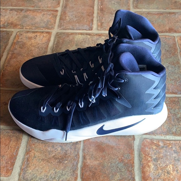 navy blue nike basketball shoes